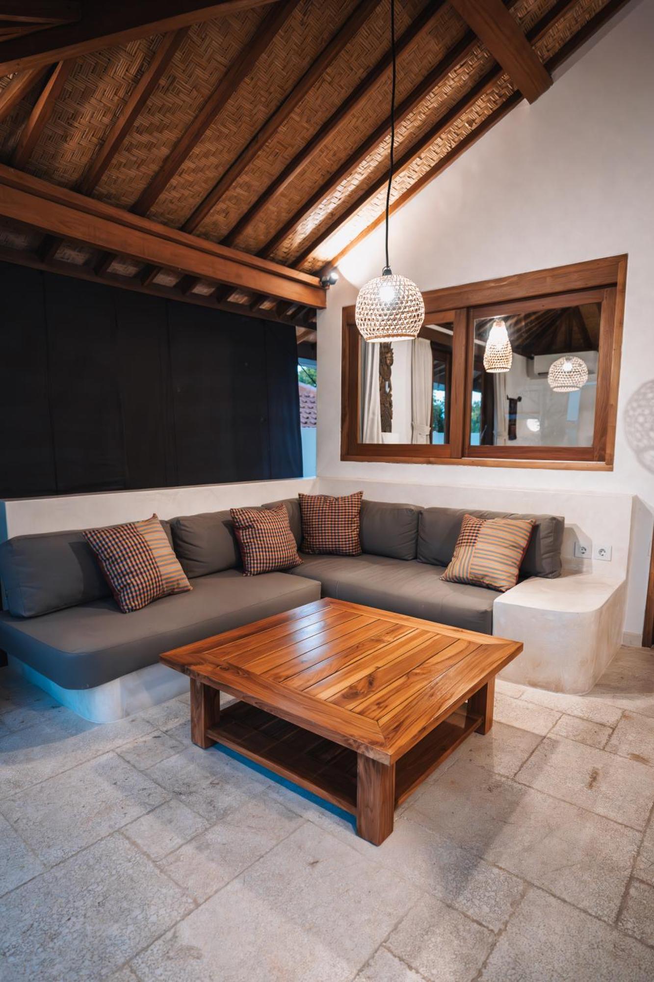 La Kreyiol Bed & Breakfast Uluwatu  Ngoại thất bức ảnh