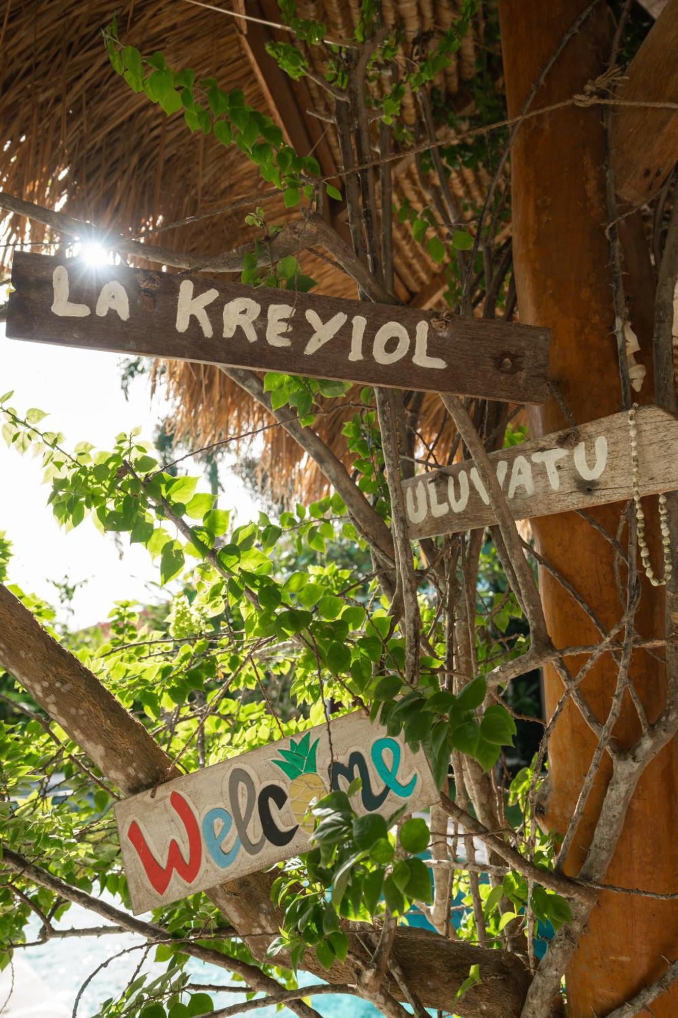 La Kreyiol Bed & Breakfast Uluwatu  Ngoại thất bức ảnh